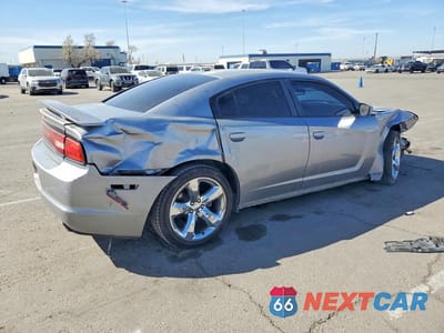 Trzecie zdjęcie samochodu z tyłu: 2011 DODGE CHARGER R VIN:2B3CL5CT1BH519789 - miniatura