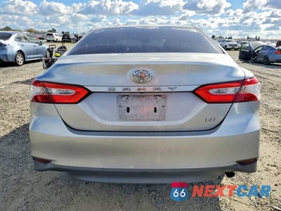 Zdjęcie 6 z 13 samochodu: 2018 TOYOTA CAMRY LE VIN:4T1B11HK9JU604881 - miniatura