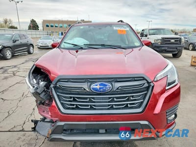 Piąte zdjęcie samochodu w środku: 2023 SUBARU FORESTER PREMIUM VIN:JF2SKAEC2PH446207 - miniatura