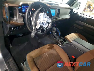 Zdjęcie 8 z 12 samochodu: 2023 FORD BRONCO BASE VIN:1FMDE5CP5PLB21572 - miniatura