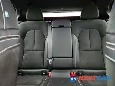 Zdjęcie 10 z 13 samochodu: 2020 VOLVO XC40 T5 R-DESIGN VIN:YV4162UM2L2203327 - miniatura