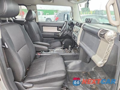 Zdjęcie 10 z 12 samochodu: 2007 TOYOTA FJ CRUISER VIN:JTEBU11F270051334 - miniatura