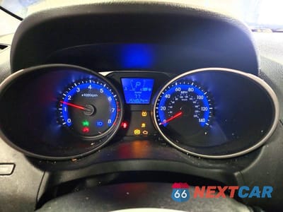 Zdjęcie 9 z 12 samochodu: 2011 HYUNDAI TUCSON GLS VIN:KM8JU3AC9BU272685 - miniatura