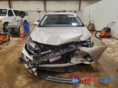Piąte zdjęcie samochodu w środku: 2021 TOYOTA PRIUS PRIME LIMITED VIN:JTDKAMFPXM3168945 - miniatura