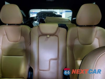 Zdjęcie 10 z 13 samochodu: 2016 VOLVO XC90 T6 VIN:YV4A22PKXG1044882 - miniatura