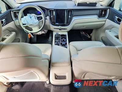 Zdjęcie 8 z 12 samochodu: 2023 VOLVO XC60 CORE VIN:YV4L12DK8P1260939 - miniatura