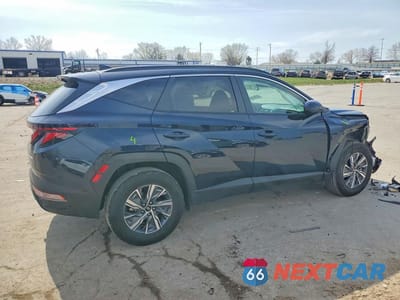 Trzecie zdjęcie samochodu z tyłu: 2024 HYUNDAI TUCSON HYBRID BLUE VIN:KM8JBCD18RU159904 - miniatura