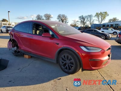 Czwarte zdjęcie samochodu z boku: 2023 TESLA MODEL X VIN:7SAXCAE52PF378125 - miniatura