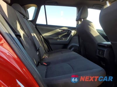 Zdjęcie 11 z 13 samochodu: 2021 TOYOTA RAV4 PRIME SE VIN:JTMAB3FV3MD054443 - miniatura