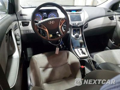 Zdjęcie 8 z 11 samochodu: 2011 HYUNDAI ELANTRA GLS VIN:KMHDH4AE9BU118213 - miniatura