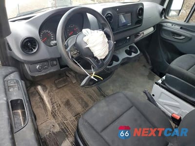 Zdjęcie 8 z 13 samochodu: 2020 MERCEDES-BENZ SPRINTER 2500 VIN:W1Y4ECHY9LP289532 - miniatura
