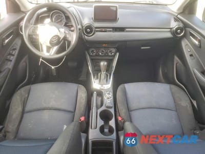 Zdjęcie 8 z 12 samochodu: 2017 TOYOTA YARIS IA BASE VIN:3MYDLBYV1HY174747 - miniatura
