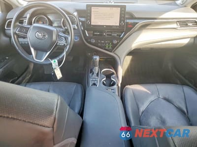 Zdjęcie 8 z 12 samochodu: 2022 TOYOTA CAMRY HYBRID XLE VIN:4T1F31AK9NU582490 - miniatura