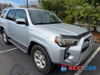 Czwarte zdjęcie samochodu z boku: 2018 TOYOTA 4RUNNER SR5 PREMIUM VIN:JTEZU5JR8J5169124 - miniatura