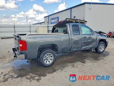Trzecie zdjęcie samochodu z tyłu: 2011 CHEVROLET SILVERADO C1500 LS VIN:1GCRCREA3BZ259388 - miniatura