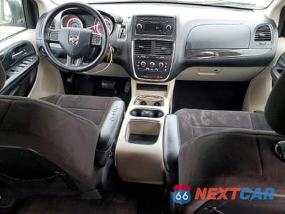Zdjęcie 8 z 13 samochodu: 2014 DODGE GRAND CARAVAN SXT VIN:2C4RDGCG8ER152912 - miniatura