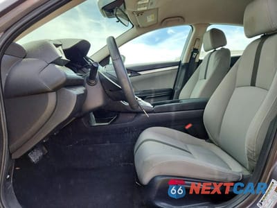 Zdjęcie 7 z 12 samochodu: 2018 HONDA CIVIC LX VIN:2HGFC2F63JH544855 - miniatura