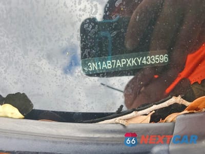 Zdjęcie 12 z 12 samochodu: 2019 NISSAN SENTRA S VIN:3N1AB7APXKY433596 - miniatura
