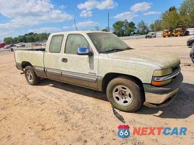 Czwarte zdjęcie samochodu z boku: 2001 CHEVROLET SILVERADO C1500 VIN:2GCEC19V711343492 - miniatura