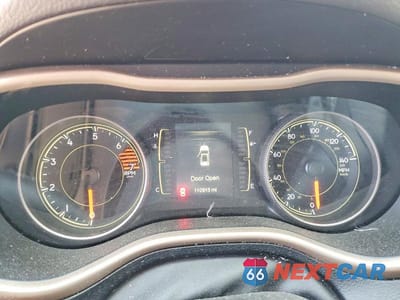 Zdjęcie 9 z 13 samochodu: 2017 JEEP CHEROKEE SPORT VIN:1C4PJMAB1HW591161 - miniatura