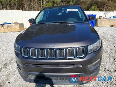 Piąte zdjęcie samochodu w środku: 2021 JEEP COMPASS SPORT VIN:3C4NJCAB3MT518598 - miniatura