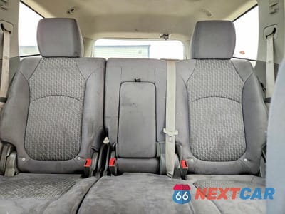 Zdjęcie 10 z 13 samochodu: 2011 CHEVROLET TRAVERSE LS VIN:1GNKRFED0BJ409021 - miniatura