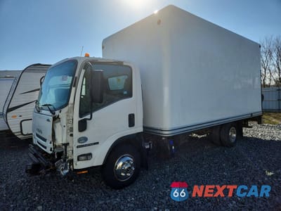 2017 ISUZU NPR HD BOX TRUCK JALC4W160H7002193 - główne zdjęcie licytacji z USA - miniatura