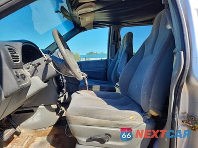 Zdjęcie 7 z 13 samochodu: 2005 DODGE CARAVAN SXT VIN:1D4GP45R65B139976 - miniatura