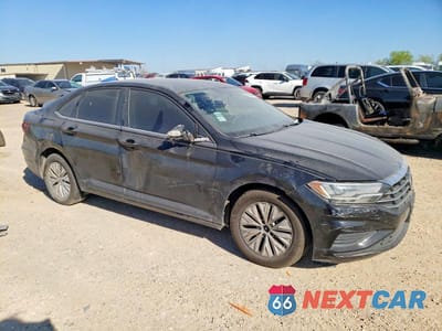 Czwarte zdjęcie samochodu z boku: 2020 VOLKSWAGEN JETTA S VIN:3VWCB7BU2LM060327 - miniatura
