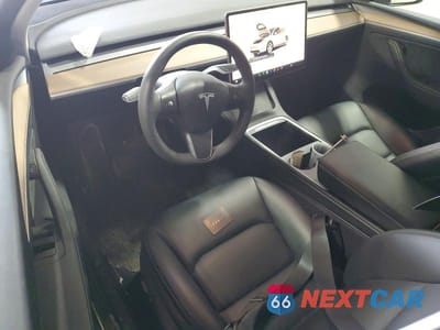Zdjęcie 8 z 14 samochodu: 2023 TESLA MODEL Y VIN:7SAYGDEE2PA181429 - miniatura