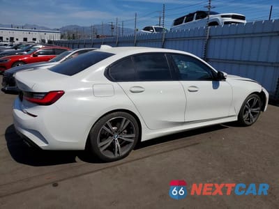 Trzecie zdjęcie samochodu z tyłu: 2021 BMW 330I VIN:3MW5R1J03M8B80776 - miniatura