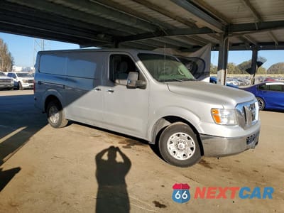 Czwarte zdjęcie samochodu z boku: 2011 NISS NV 1500 S VIN:1N6BF0KM7CN110037 - miniatura