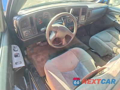 Zdjęcie 8 z 12 samochodu: 2003 CHEVROLET SILVERADO C1500 VIN:2GCEC19T631402890 - miniatura