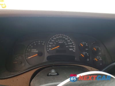 Zdjęcie 9 z 12 samochodu: 2004 CHEVROLET SILVERADO K2500 HEAVY DUTY VIN:1GCHK29UX4E232161 - miniatura