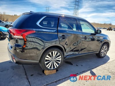 Trzecie zdjęcie samochodu z tyłu: 2020 MITSUBISHI OUTLANDER SE VIN:JA4AD3A32LZ034714 - miniatura