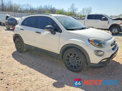 Czwarte zdjęcie samochodu z boku: 2018 FIAT 500X TREKKING VIN:ZFBCFXCB9JP695978 - miniatura