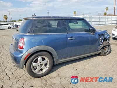 Trzecie zdjęcie samochodu z tyłu: 2011 MINI COOPER VIN:WMWSU3C51BT097486 - miniatura