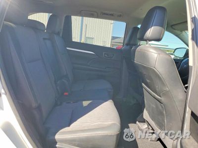 Zdjęcie 11 z 13 samochodu: 2019 TOYOTA HIGHLANDER LE PLUS VIN:5TDZZRFH5KS349010 - miniatura