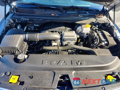 Zdjęcie 11 z 12 samochodu: 2023 RAM 1500 LARAMIE VIN:1C6SRFJT3PN666042 - miniatura