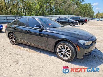 Czwarte zdjęcie samochodu z boku: 2016 BMW 320 I VIN:WBA8E1G53GNT36165 - miniatura