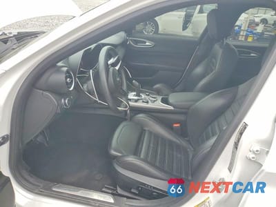 Zdjęcie 7 z 11 samochodu: 2023 ALFA ROMEO GIULIA TI VIN:ZARFAMBNXP7668838 - miniatura