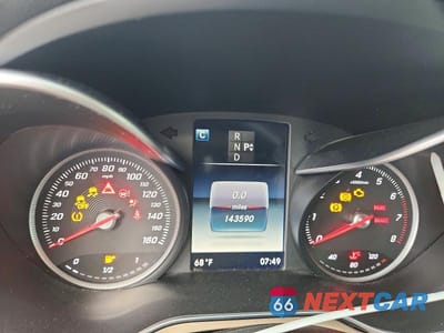 Zdjęcie 9 z 12 samochodu: 2016 MERCEDES-BENZ C 300 VIN:55SWF4JB4GU178892 - miniatura