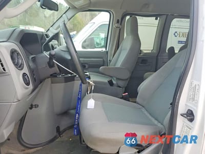Zdjęcie 7 z 13 samochodu: 2014 FORD ECONOLINE E350 SUPER DUTY WAGON VIN:1FBNE3BL9EDA97686 - miniatura