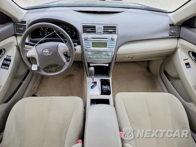 Zdjęcie 8 z 14 samochodu: 2009 TOYOTA CAMRY HYBRID BASE VIN:JTNBB46K593051424 - miniatura