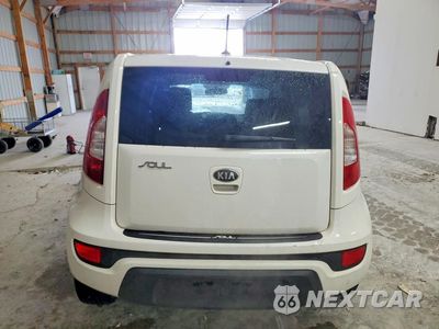 Zdjęcie 6 z 12 samochodu: 2013 KIA SOUL BASE VIN:KNDJT2A52D7549360 - miniatura