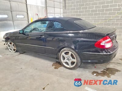 Drugie zdjęcie samochodu z przodu: 2005 MERCEDES-BENZ CLK 500 VIN:WDBTK75J85F142231 - miniatura