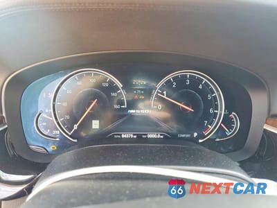Zdjęcie 9 z 11 samochodu: 2018 BMW M550XI VIN:WBAJB9C5XJB049879 - miniatura