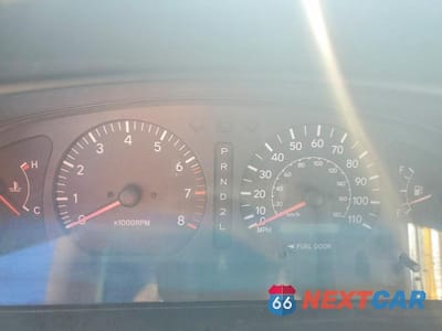Zdjęcie 9 z 13 samochodu: 2000 TOYOTA SIENNA XLE VIN:4T3ZF13C1YU180419 - miniatura