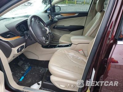 Zdjęcie 7 z 11 samochodu: 2019 LINCOLN MKC SELECT VIN:5LMCJ2C92KUL37760 - miniatura