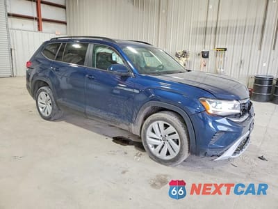 Czwarte zdjęcie samochodu z boku: 2021 VOLKSWAGEN ATLAS SE VIN:1V2HR2CA7MC599877 - miniatura
